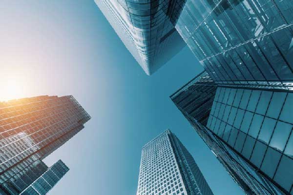 碧桂园服务启动组织架构调整并更换CFO，原CFO仍任执行总裁负责孵化业务板块