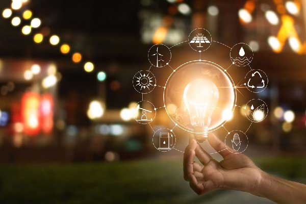 碧桂园服务启动组织架构调整并更换CFO，原CFO仍任执行总裁负责孵化业务板块